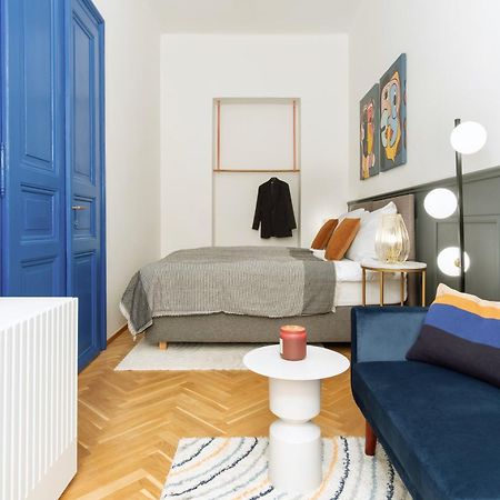Stru House By Prague Days - Luxurious Apartments Next To National Theatre Exteriör bild
