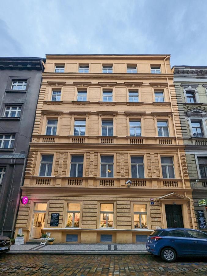 Stru House By Prague Days - Luxurious Apartments Next To National Theatre Exteriör bild